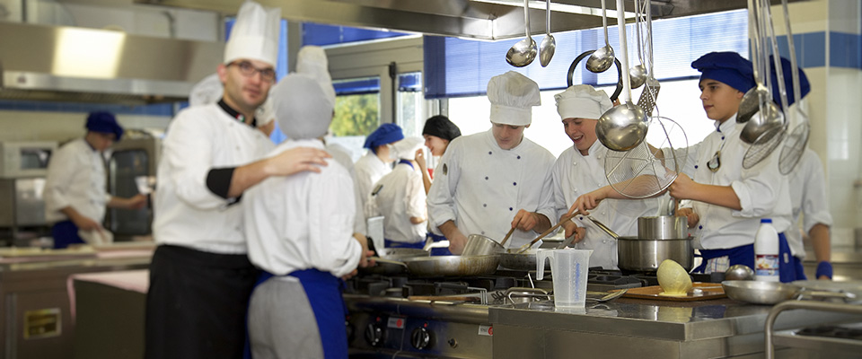 Imparare facendoNei nostri laboratori a fianco di docenti esperti valorizzerai le tue abilità attraverso un approccio pratico.